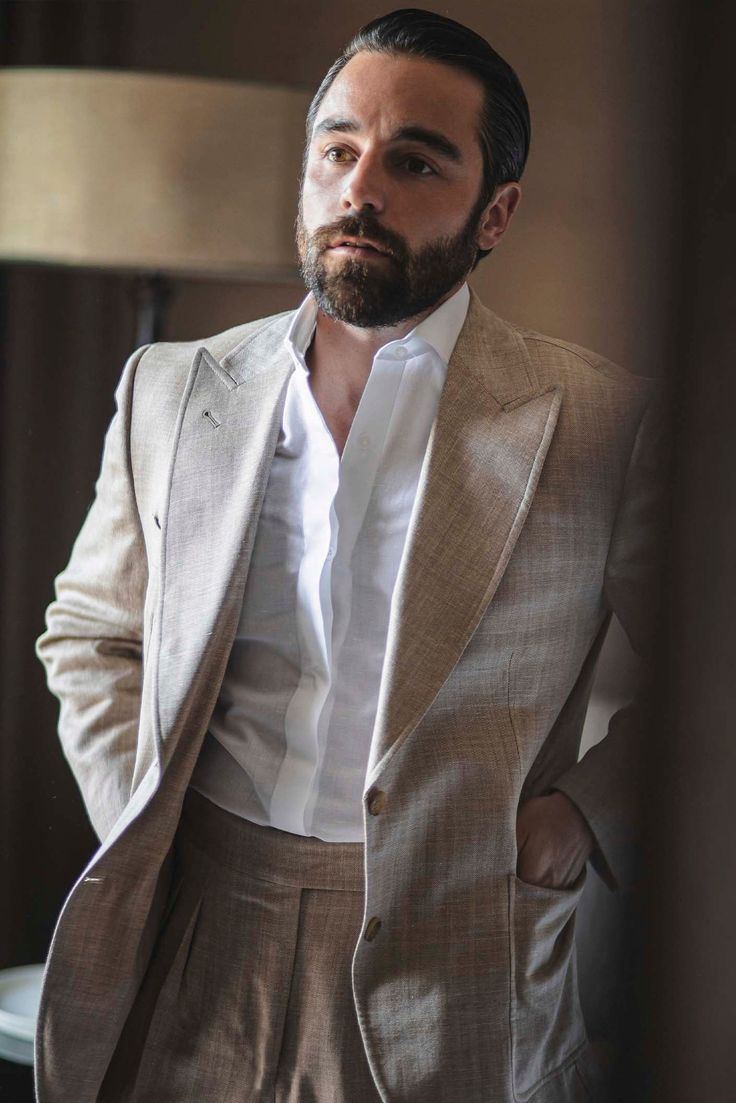 Prenda formal confeccionada por Sastrería E. Miranda