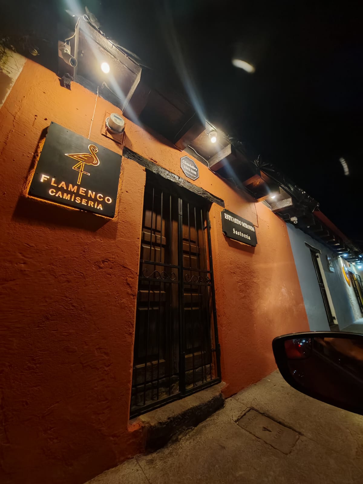 Atelier de sastrería artesanal en Antigua Guatemala de Sastrería E. Miranda